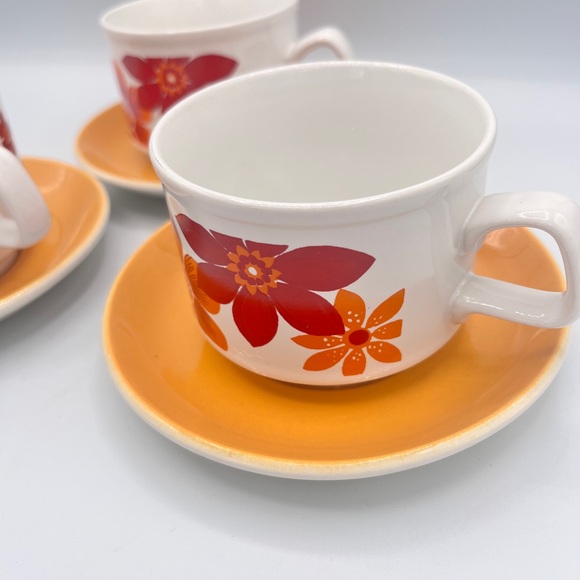 Set of 3 Vintage Retro Staffordshire Potteries Flower Cups and Saucers - England - Picture 2 of 9